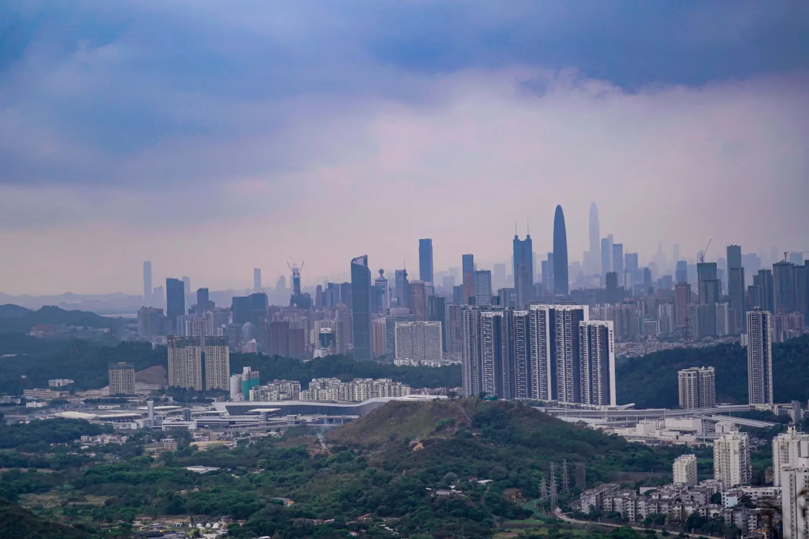 2025年汽车服务平台技术研发趋势与大连科技企业创新实践