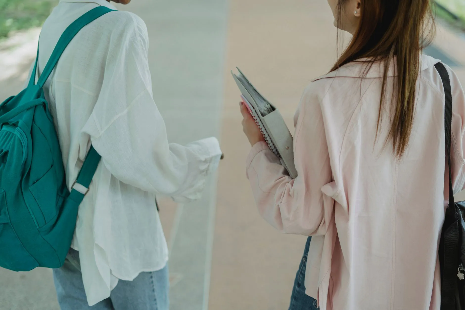 汽车服务软件研发中常见技术难点与豆号科技解决方案对比